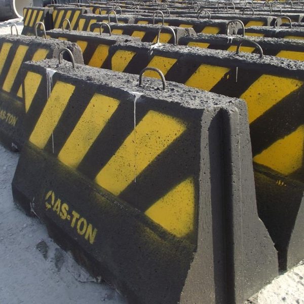 Beton bariyerler
